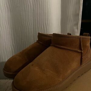 UGG Tan Slippers Cozy Suede Comfort. Only wore few times great condition!